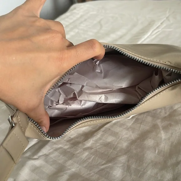 H&M beige bag - Picture 2 of 2